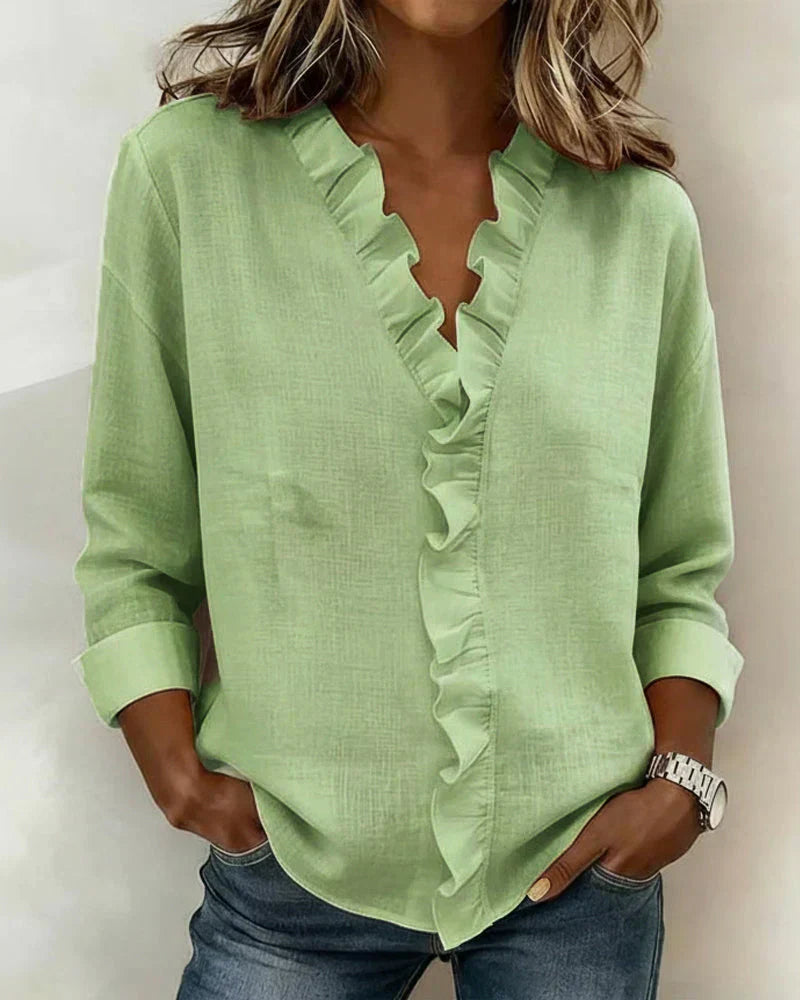 Chiara™ | Blusa con escote en V y volantes delicados