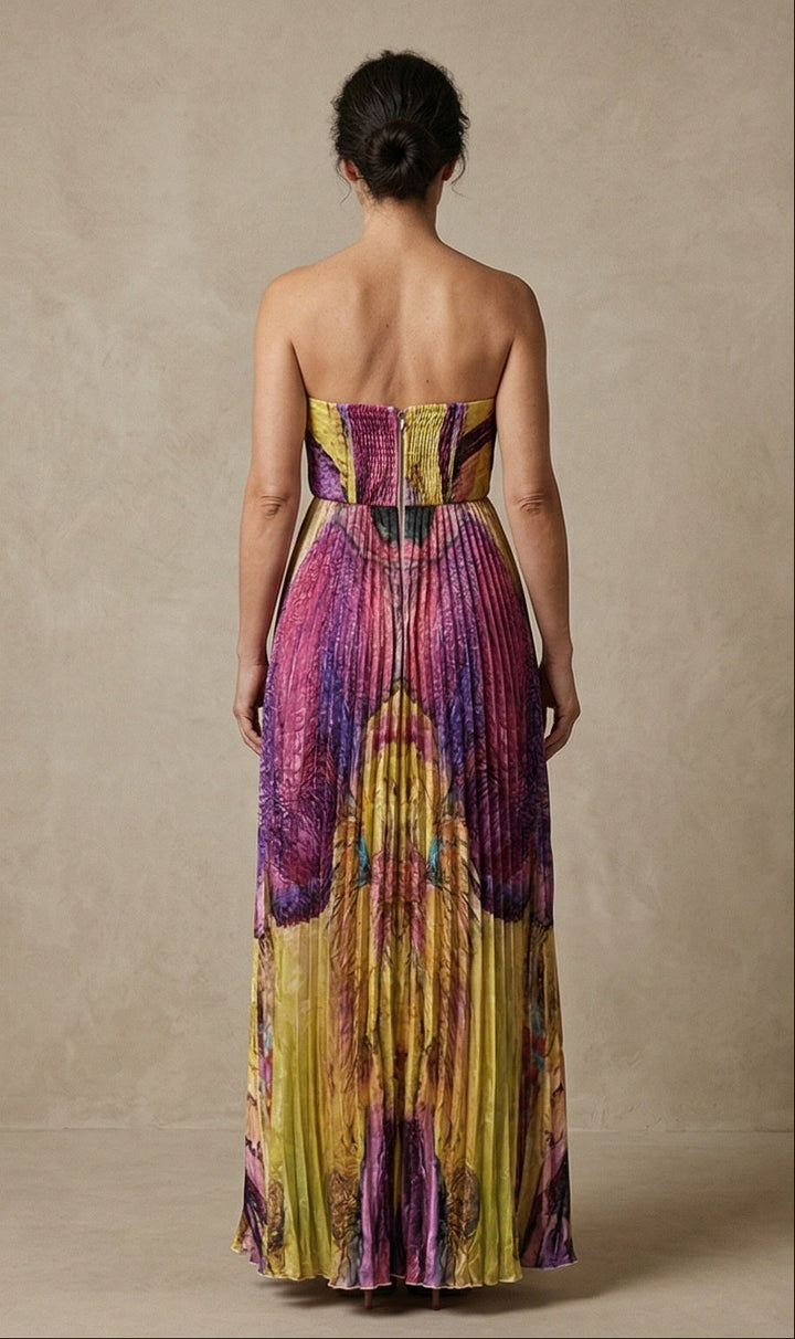 Camila · Vestido largo con silueta femenina