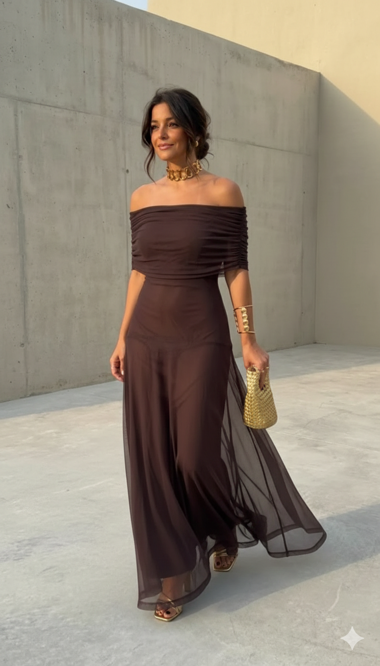 GIORGINA · Vestido largo fluido con diseño elegante